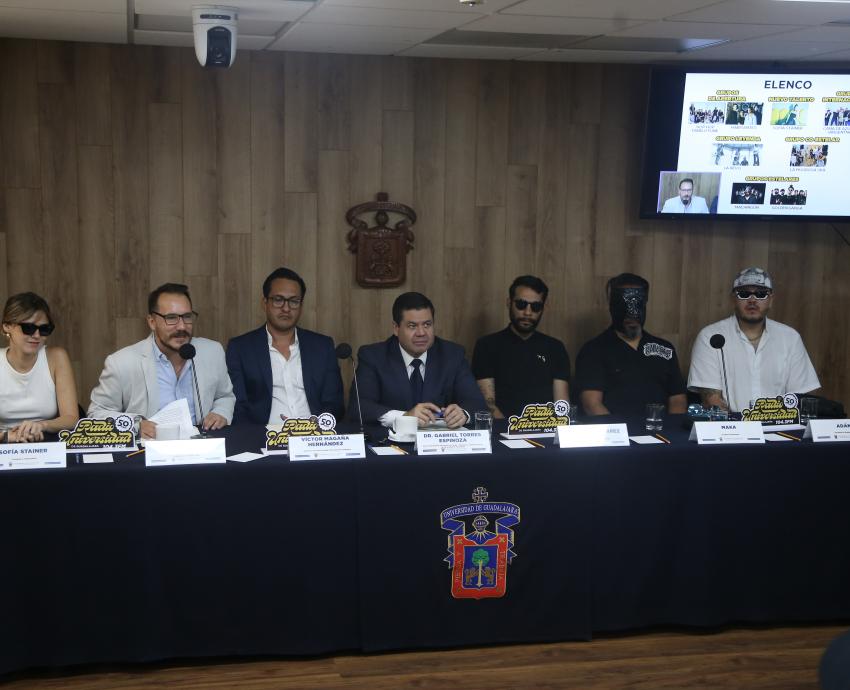 Radio Universidad celebra 50 años radiando en el corazón de Guadalajara
