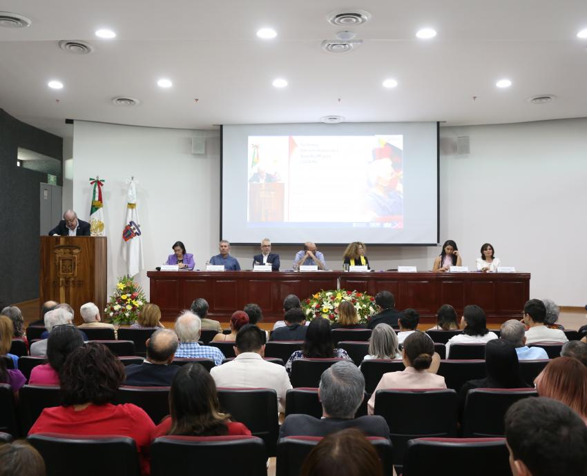 CUCSH consolida y aumenta su planta académica ante el SNII