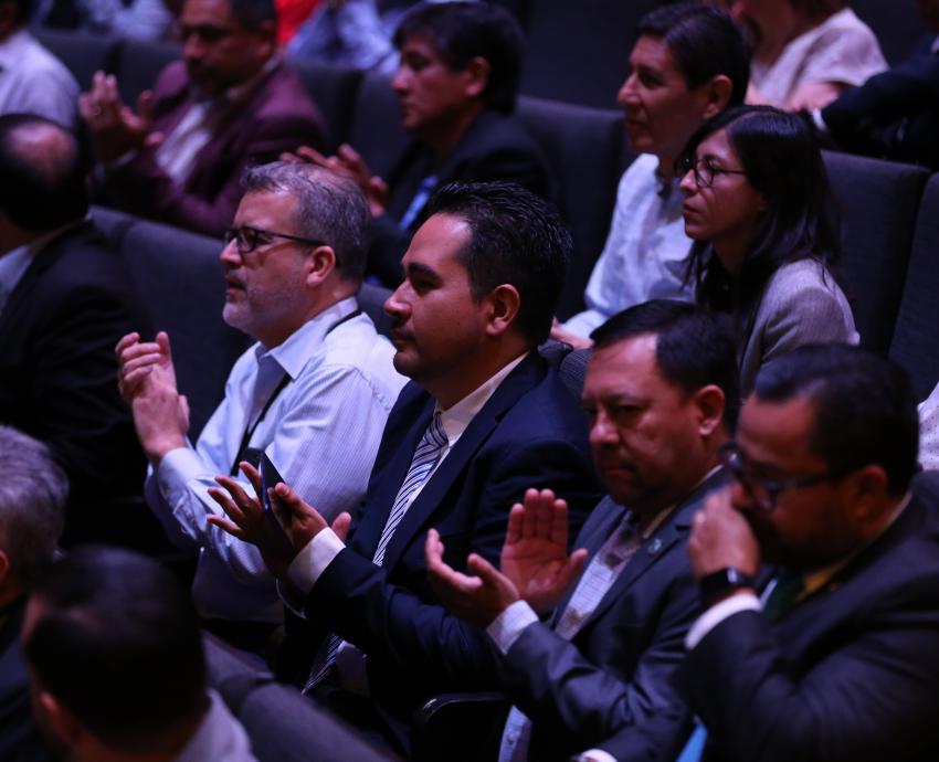 Triple hélice hace equipo para potenciar la industria de semiconductores en Jalisco