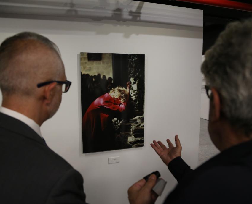 “Series”, la mirada fílmica en las fotos de Chema Prado