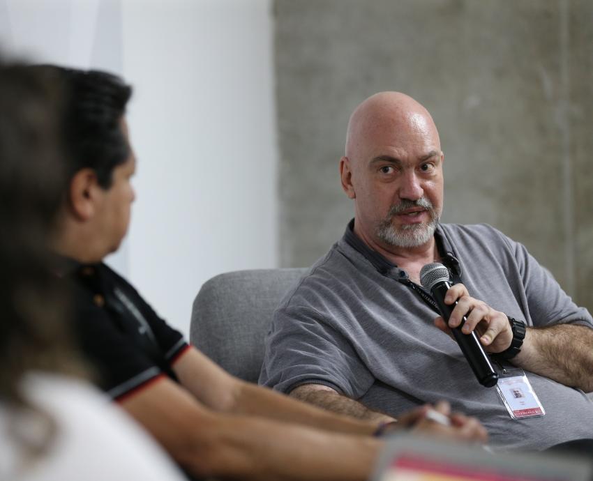 Recopilan la historia de la industria del cine porno en México