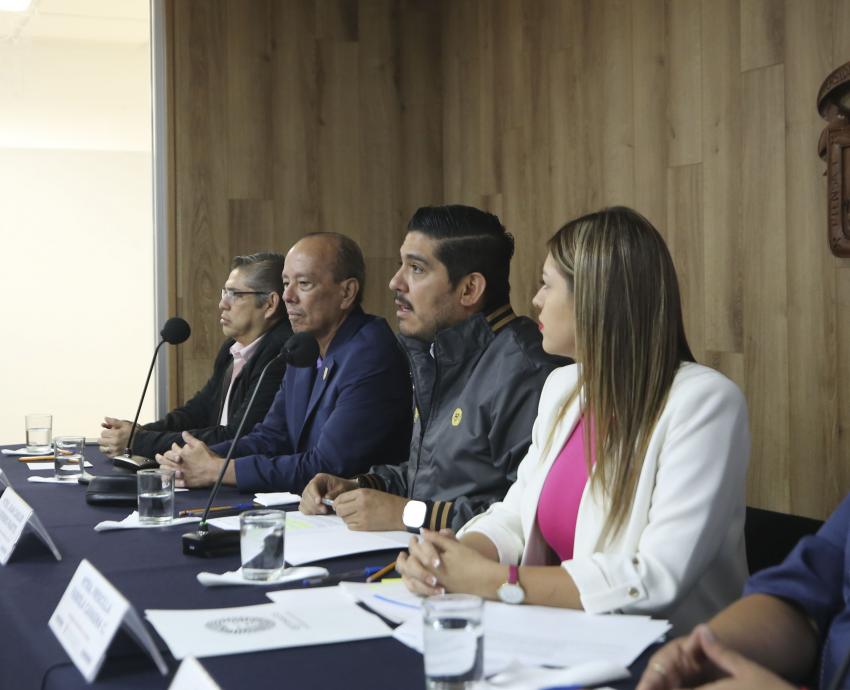 Firma UdeG acuerdo de colaboración con Colegio de abogados
