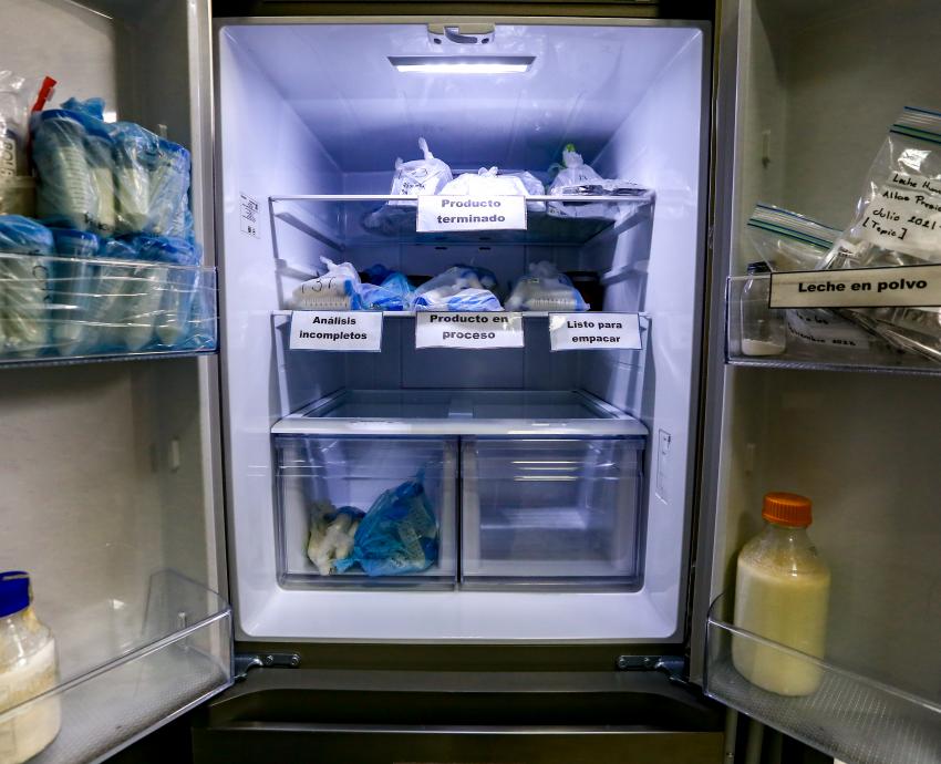 Laboratorio del CUCEI convierte leche humana en leche en polvo 