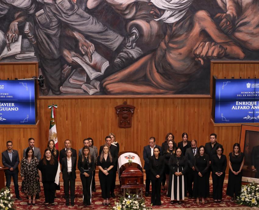 Rinde UdeG homenaje póstumo al Exrector Enrique Javier Alfaro Anguiano