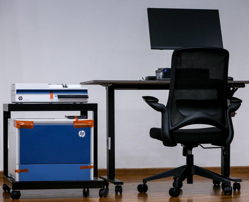 Entregan equipamiento para agilizar trámites en Control Escolar
