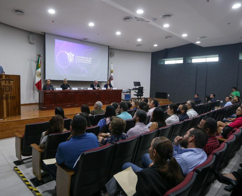 Entregan equipamiento para agilizar trámites en Control Escolar