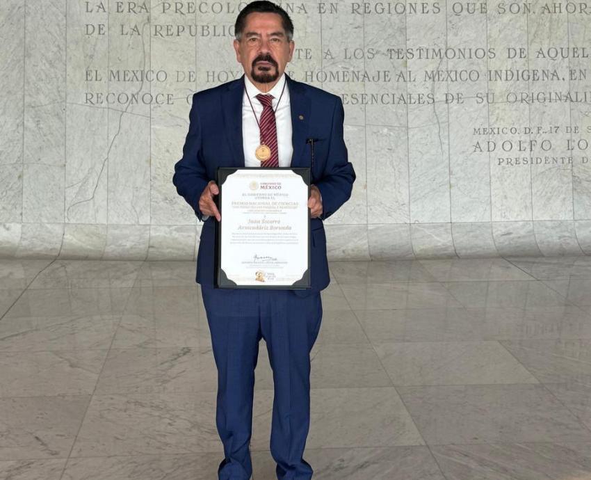 Recibe universitario Premio Nacional de Ciencias, “José Mario Molina Pasquel y Henríquez”