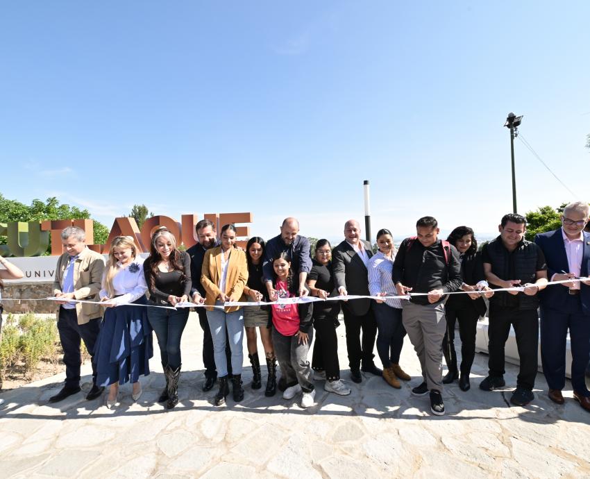 Inauguran sede definitiva del Centro Universitario de Tlaquepaque