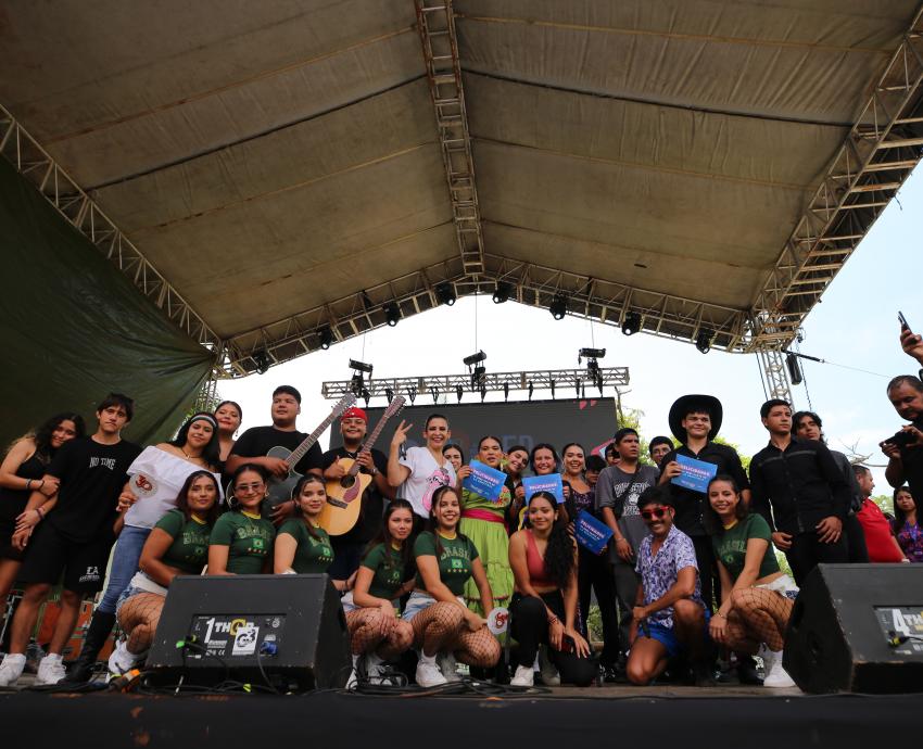 CUCosta vive gran fiesta por 30 años de la Red Universitaria