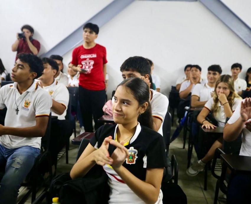 Festejan 50 años de la Preparatoria Regional de Cihuatlán