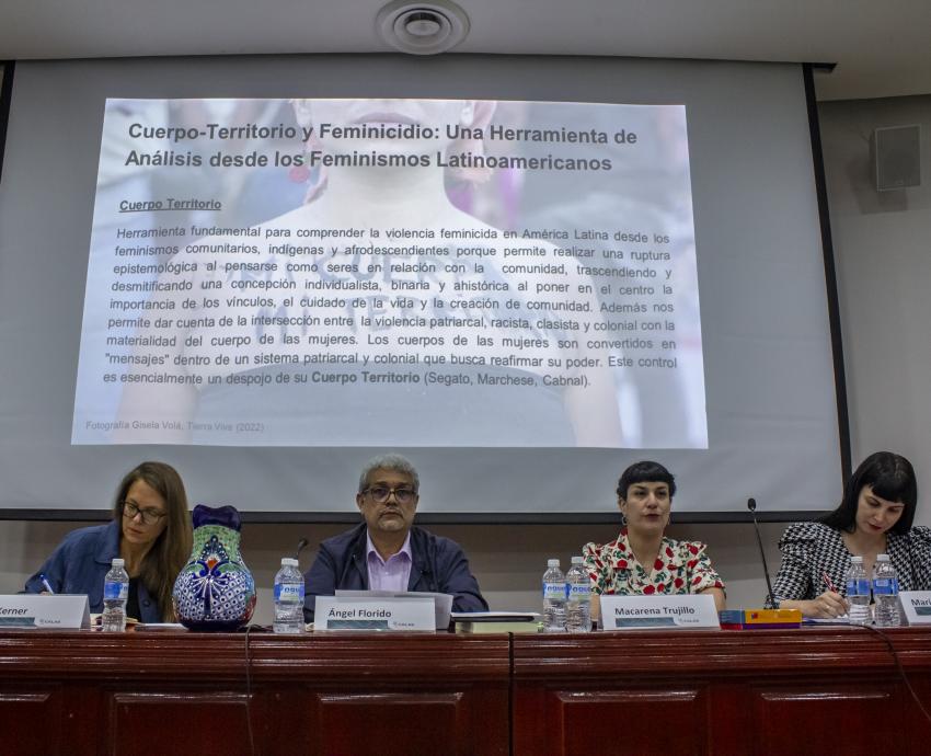 Debaten sobre tensiones en América Latina