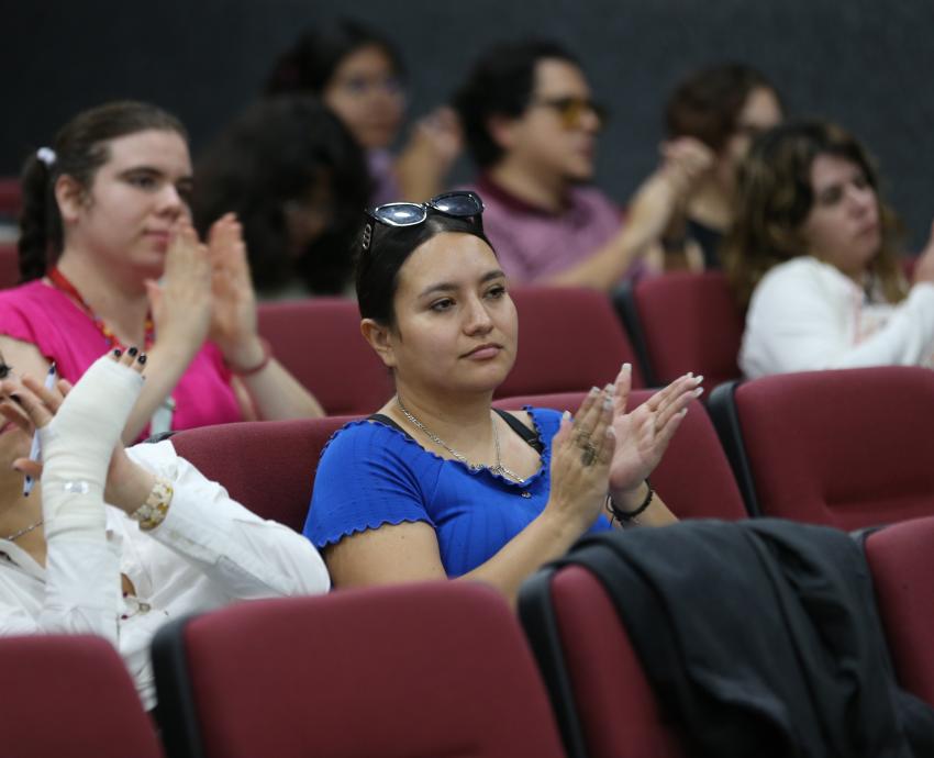 Documentan en libro movimientos sociales de los de abajo contra despojos