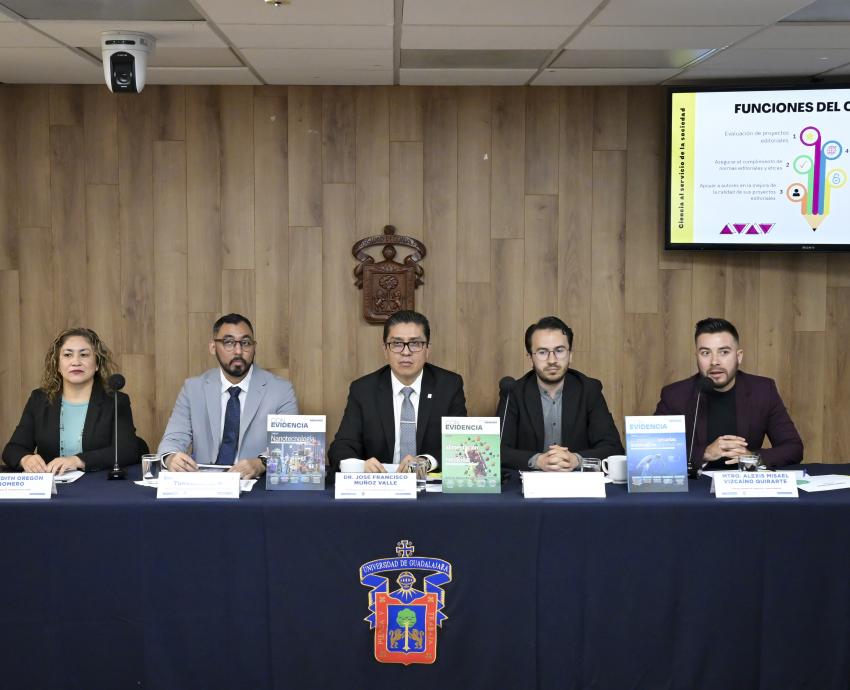 Presentan “Con evidencia”, revista de divulgación científica del CUCS