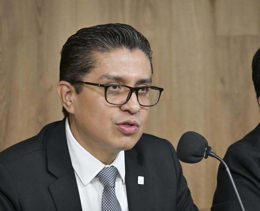 Presentan “Con evidencia”, revista de divulgación científica del CUCS