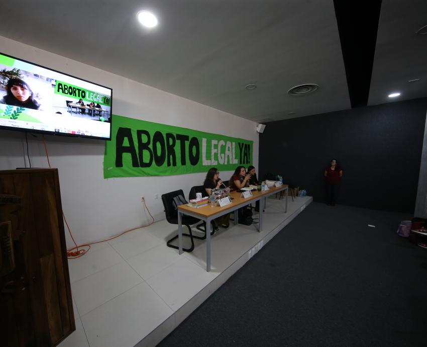 Exhortan a legislar despenalización del aborto