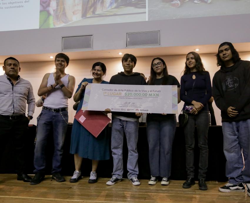 Premian a ganadores de la segunda edición del Concurso Corredor de Arte Público “De lo vivo y el futuro”
