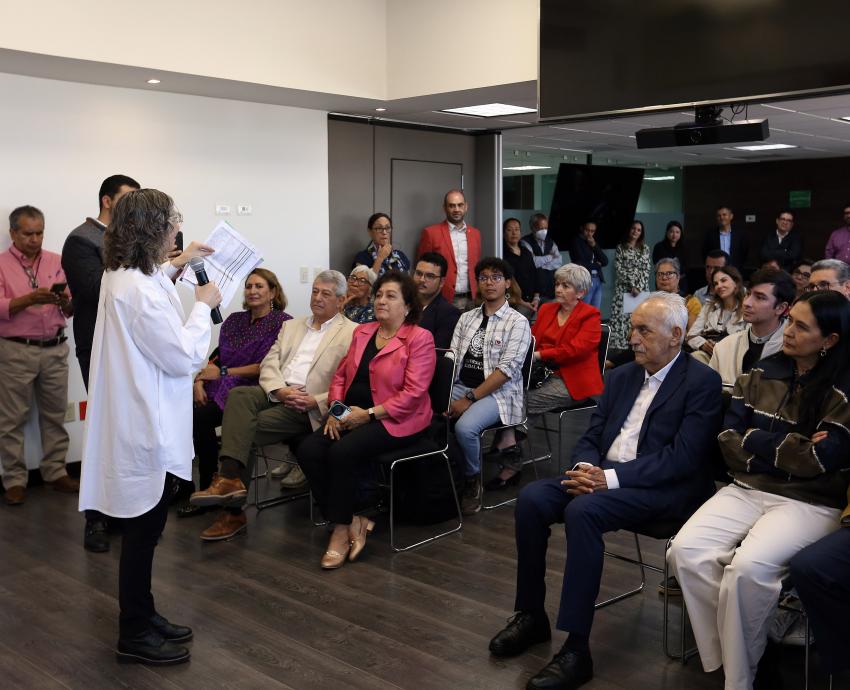 Dra. Mara Robles Villaseñor se registra como aspirante a la Rectoría General de la UdeG
