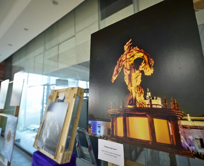 Presentan alumnos de la Prepa 14 exposición fotográfica “Polifonía del lente” 
