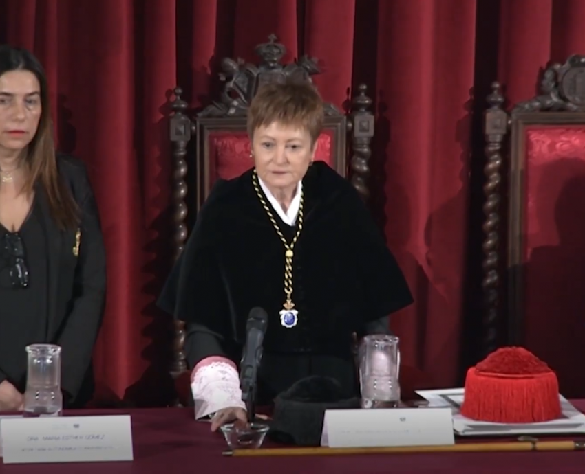Recibe Ricardo Villanueva Doctorado “Honoris causa” por la Universidad de Valencia, España
