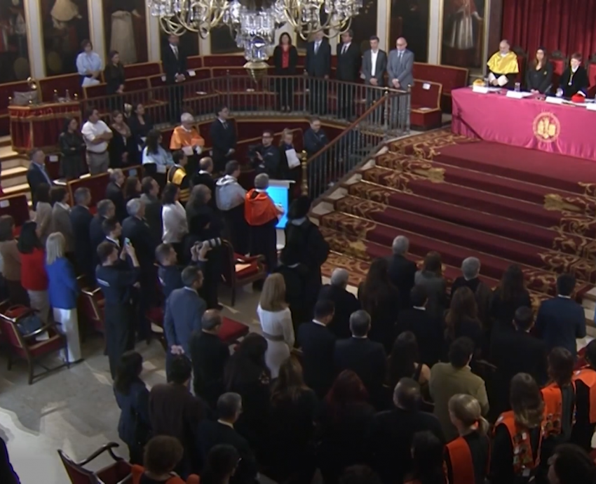 Recibe Ricardo Villanueva Doctorado “Honoris causa” por la Universidad de Valencia, España