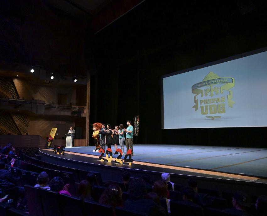 Estilo y coordinación en el Campeonato de Animación y Coreografías UdeG 2024