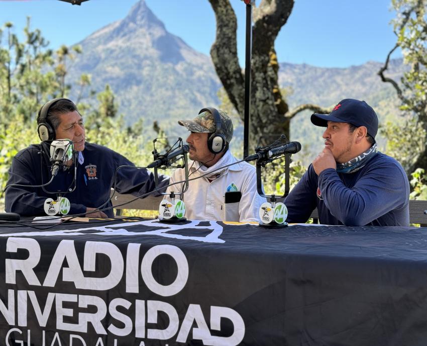 Histórica transmisión de Radio UdeG desde el Nevado de Colima