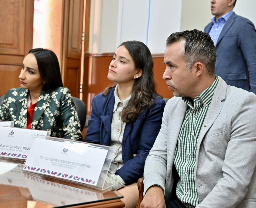 Dialogan Ricardo Villanueva y Karla Planter con diputadas y diputados locales para trazar agenda conjunta