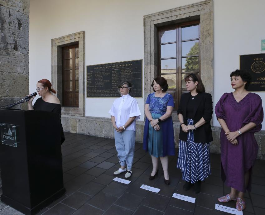 Inauguran exposición “Lectura por contacto. Poética y experimentación en España. 1962-1972”