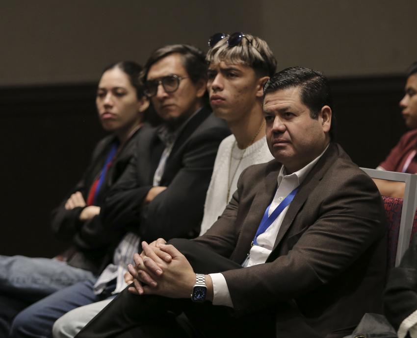 Abordan panorama político de la violencia contra periodistas