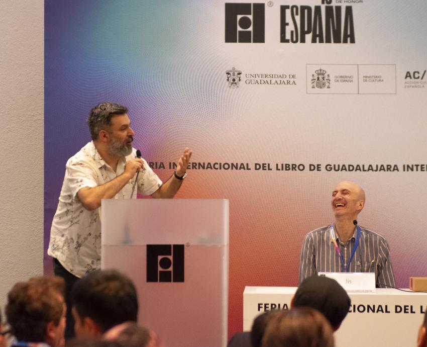 ¿El humor gráfico en vías de extinción? Moneros reflexionan en la FIL 2024 