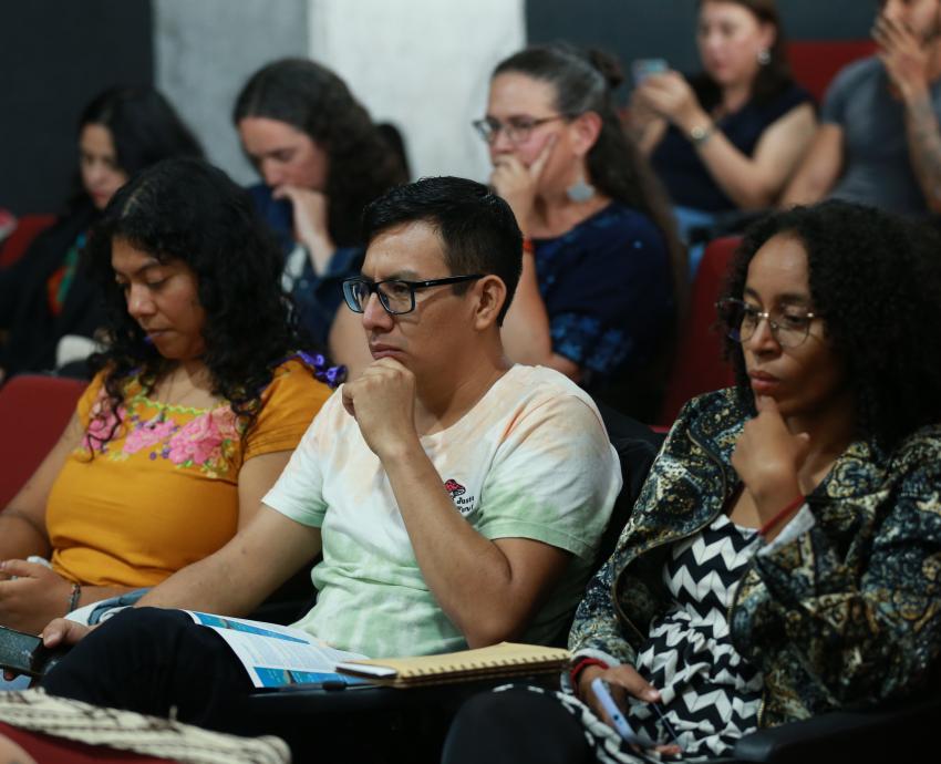 Acceso al agua, derecho humano afectado por conflictos, desigualdades y propuestas comunitarias