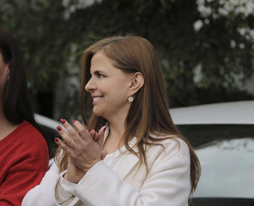Entregan 14 nuevos vehículos a directores de preparatorias regionales y metropolitanas 