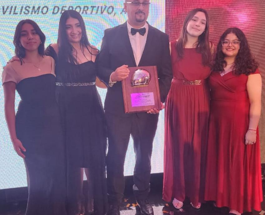 Reconocen talento de la escudería Girls Tonaltech 2