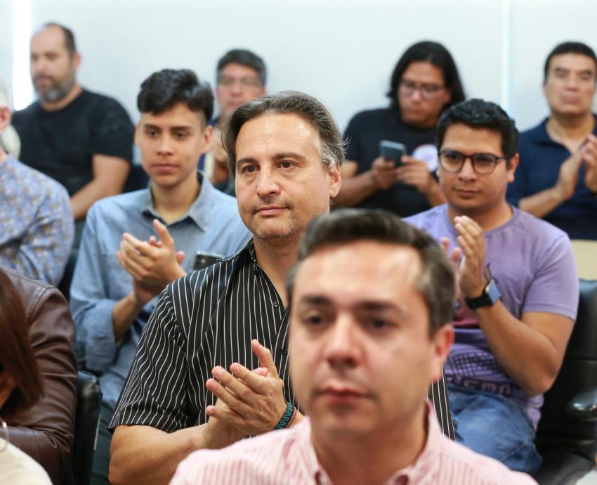 Reconocen cuatro décadas de investigadores del CUCSH