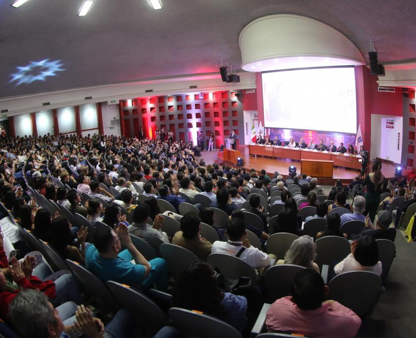 Impulsa CUCS ciencia y educación al servicio de la comunidad