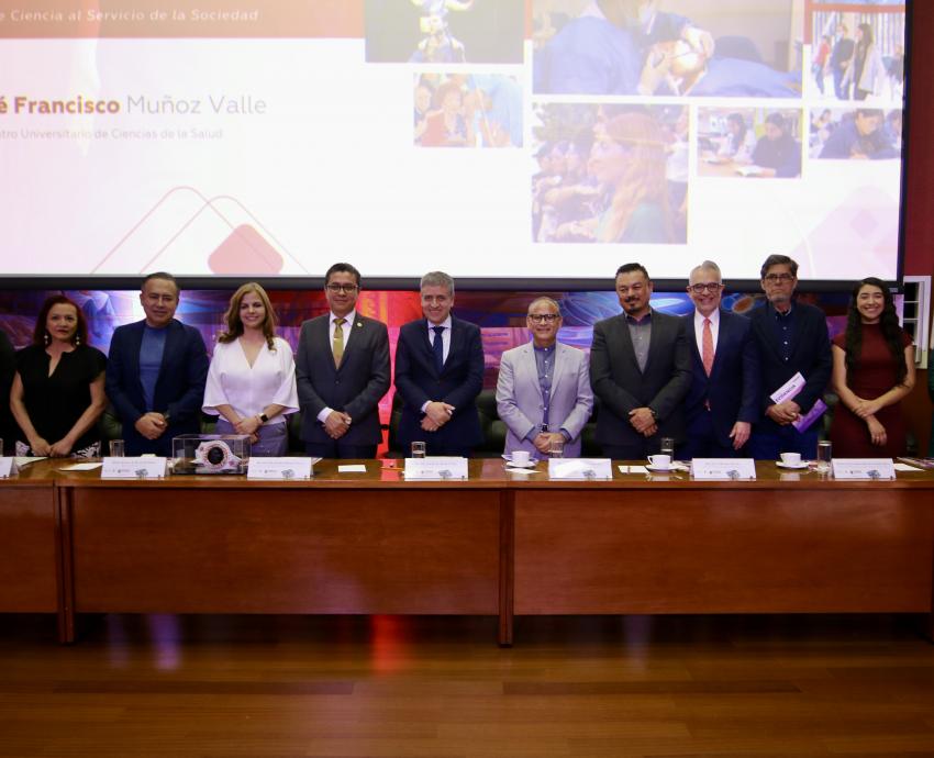 Impulsa CUCS ciencia y educación al servicio de la comunidad