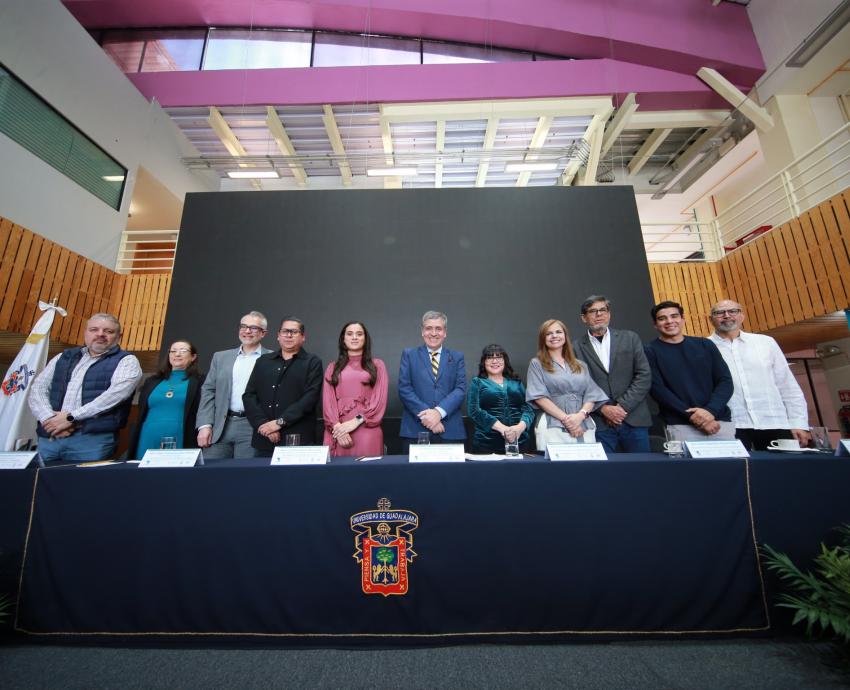 Extiende CULagos su oferta académica y destaca por sus ingenierías