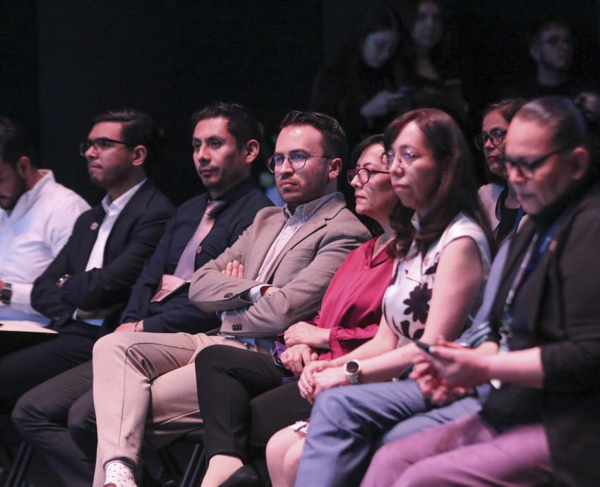 Reflexionan sobre la formación de recursos humanos en salud 