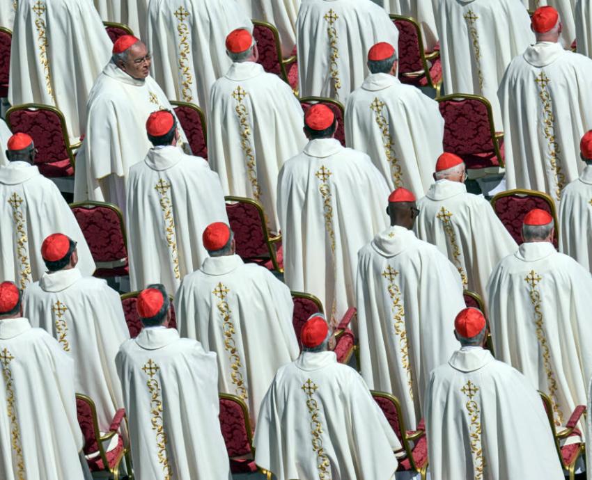 Próximo líder católico podría continuar con el legado del Papa Francisco, señalan expertos