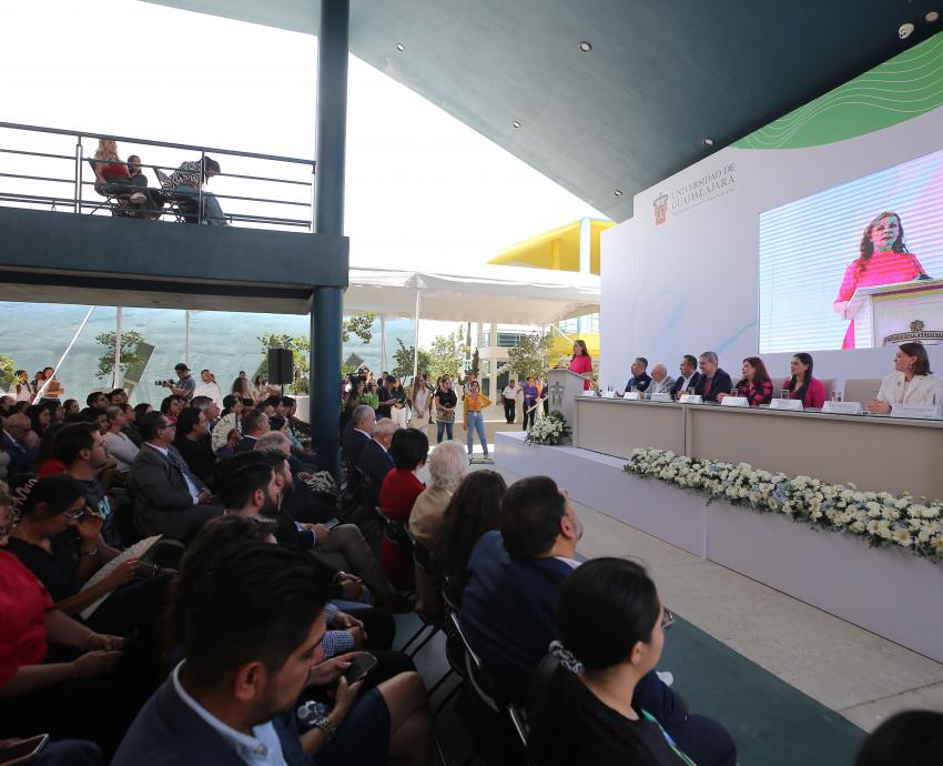 Sostenibilidad e innovación, ejes clave de María Felícitas Parga Jiménez, nueva Rectora del CUTonalá
