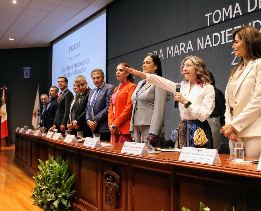 Rinde protesta Mara Robles Villaseñor como primera Rectora en la historia de CUCEA
