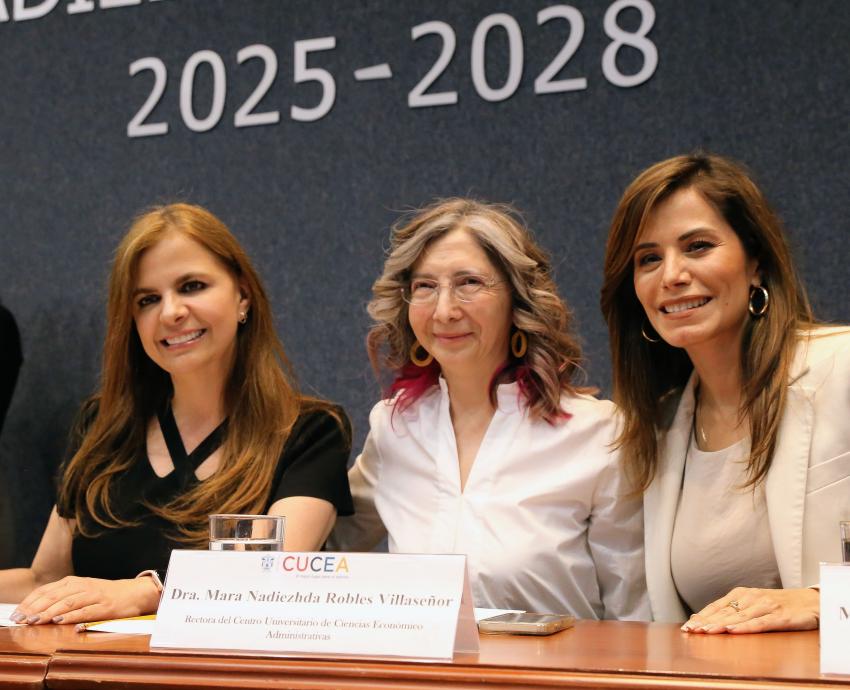 Rinde protesta Mara Robles Villaseñor como primera Rectora en la historia de CUCEA