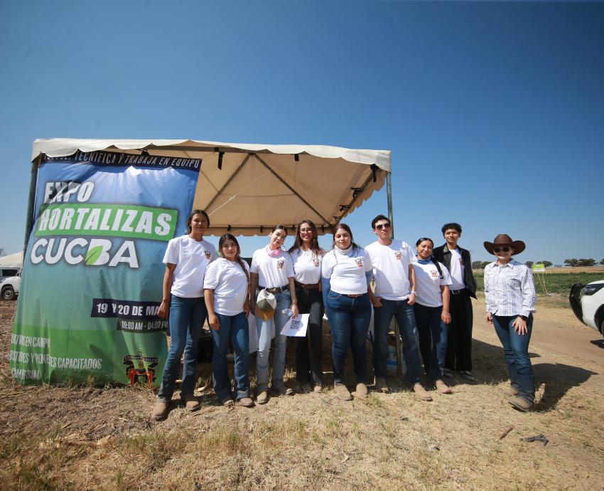 Alumnos de CUCBA organizan primera edición de Expo Hortalizas