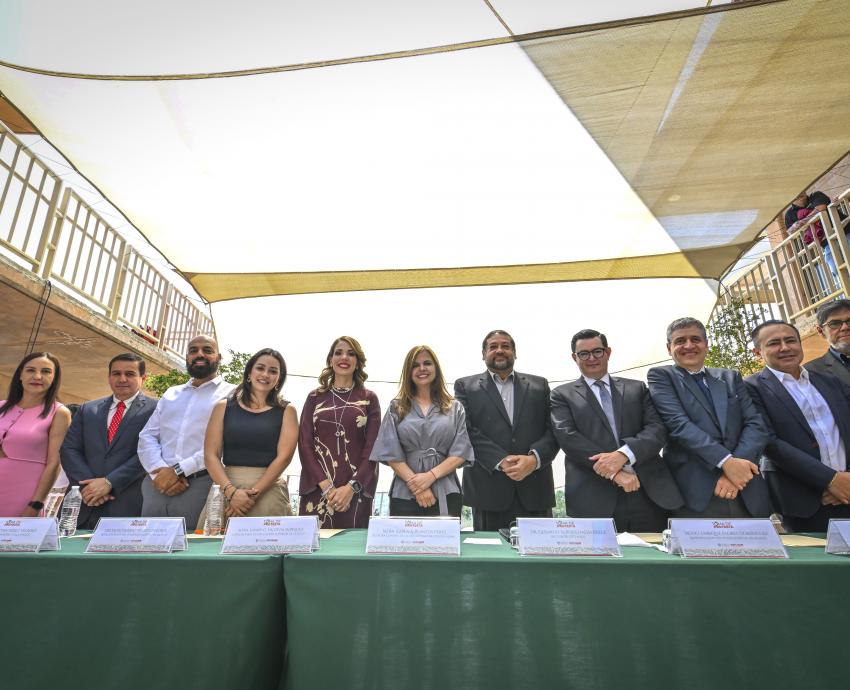 Rinde protesta el doctor Gerardo Alberto Mejía Pérez, primer Rector del CUTlaquepaque