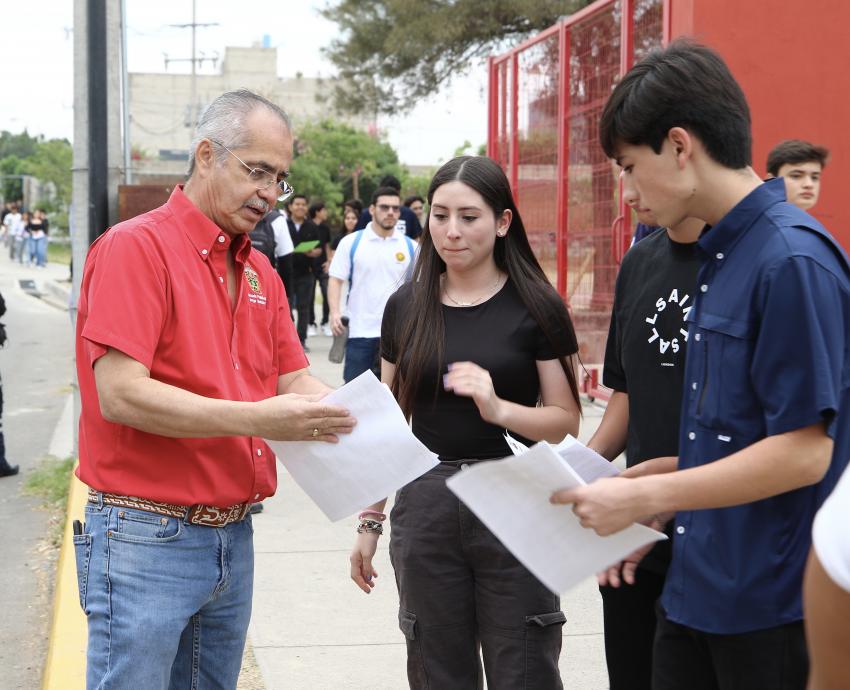 Presentan examen de admisión 38 mil 146 aspirantes a bachilleratos de la UdeG