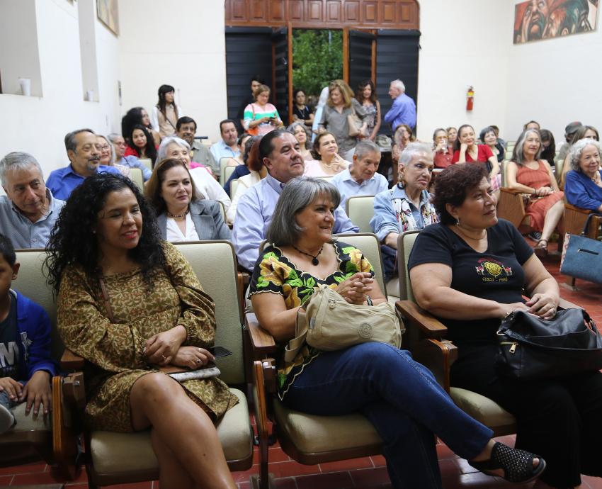 En “Algoritmo”, Roberto Castelán reflexiona sobre la creatividad en la era digital 