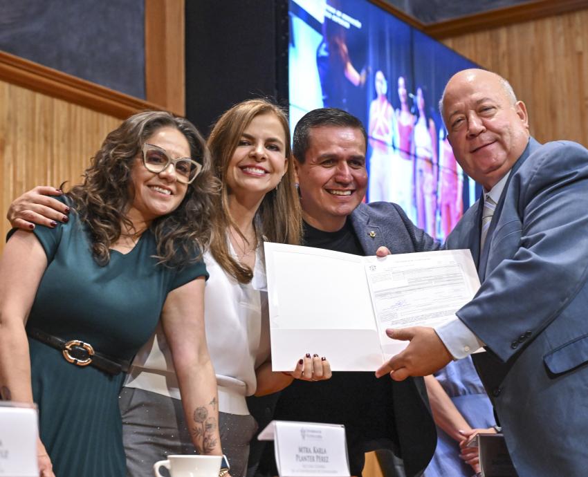 Incrementar la calidad y equidad educativa, principales desafíos de las y los nuevos directores de preparatorias: Karla Planter