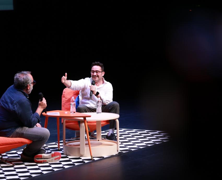 Comparte el cineasta Juan Antonio Bayona su proceso creativo 