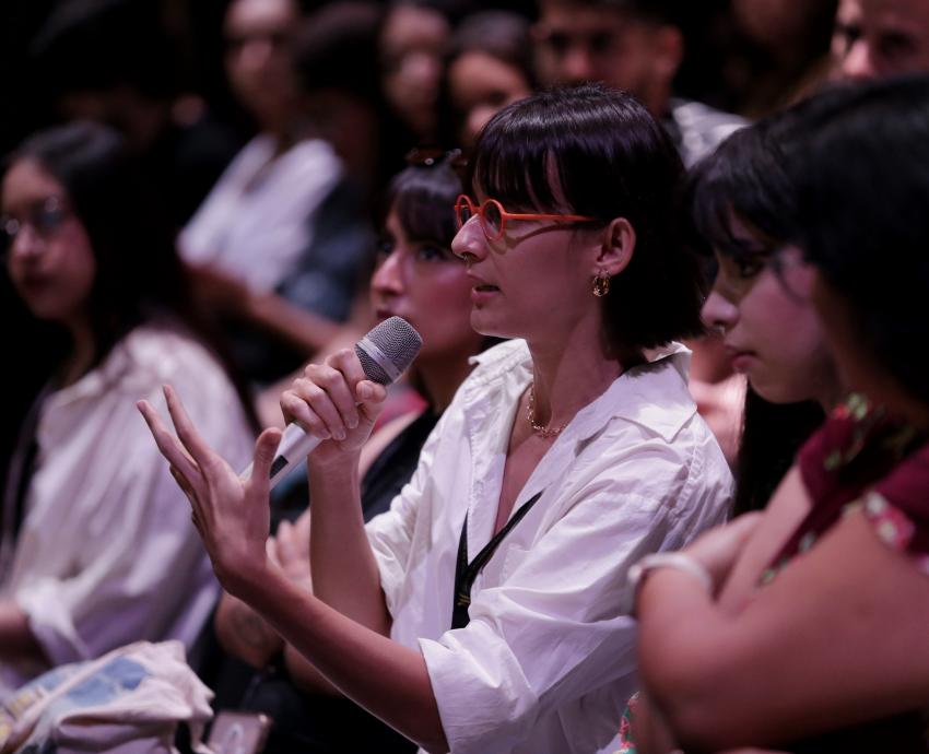 Presentan “Cuerpos que cuentan: actuar, mirar y dirigir” en FICG 40