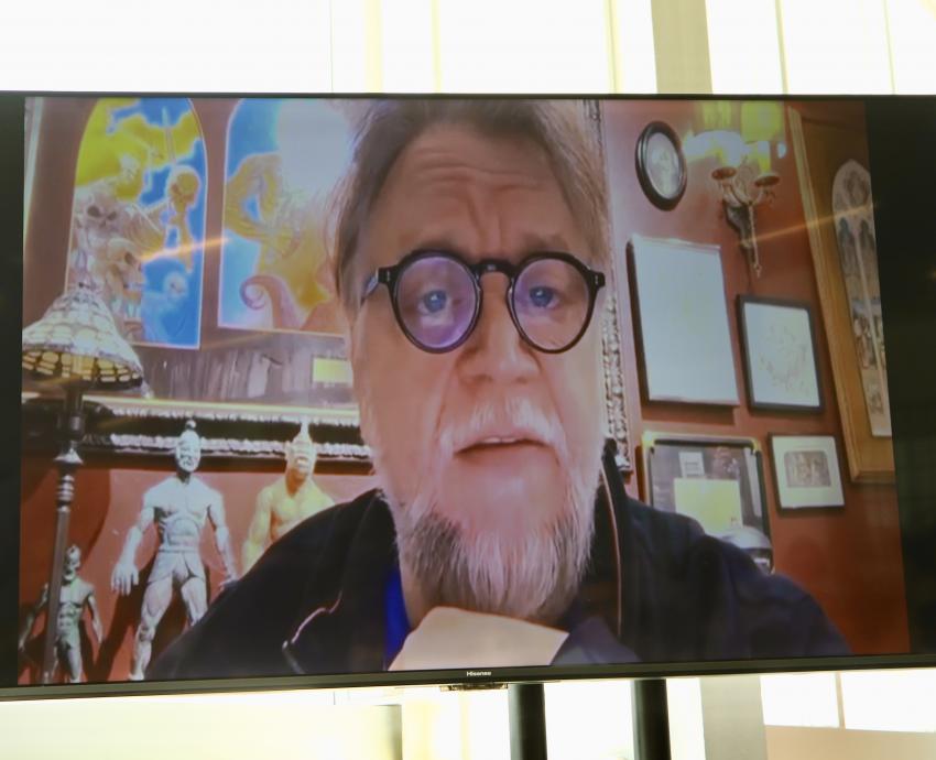 Gana la Beca Jenkins-Del Toro 2025 la cineasta Carolina Revilla